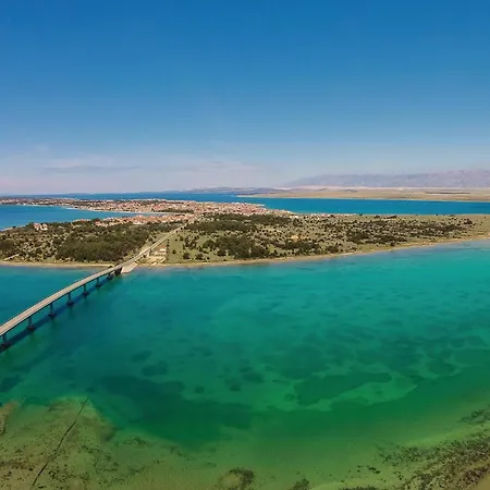 Cozy In With Wifi فير